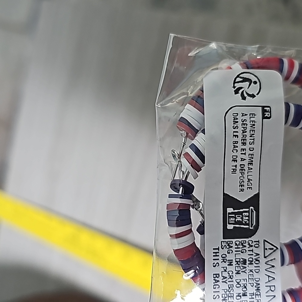 Patriotic polymer clay hoops - Picture 5 of 5